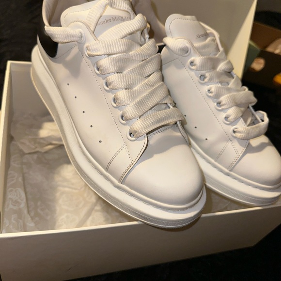 Worn Twice Limited Edition Alexander McQueen Size 39 Original Price $690 - Picture 4 of 7